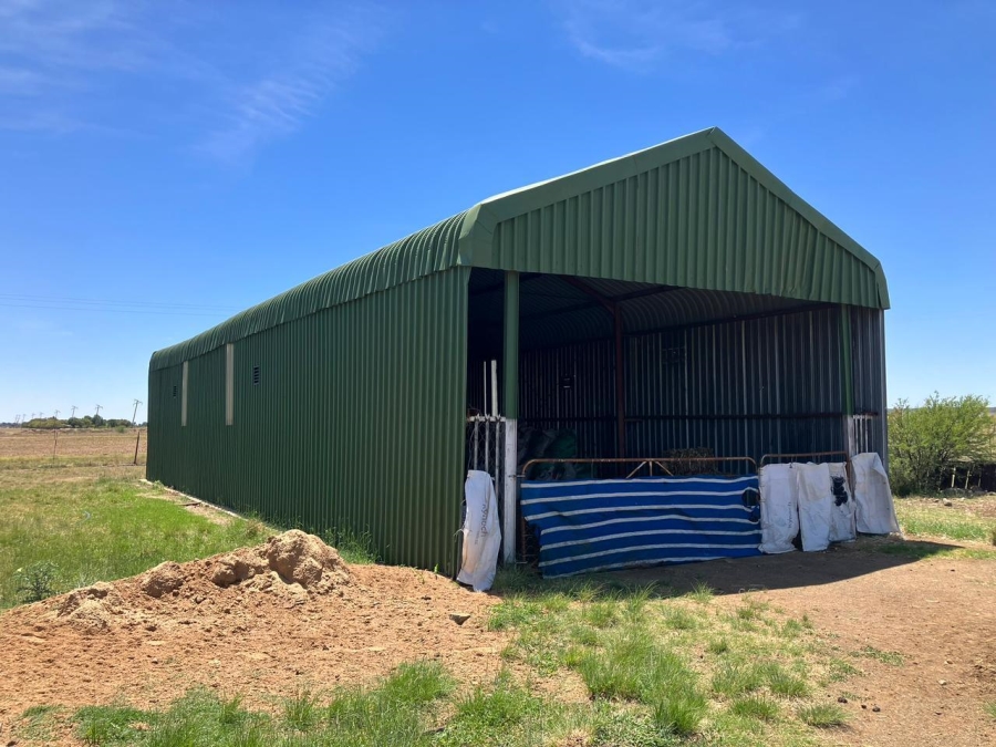 5 Bedroom Property for Sale in Kellys View Free State